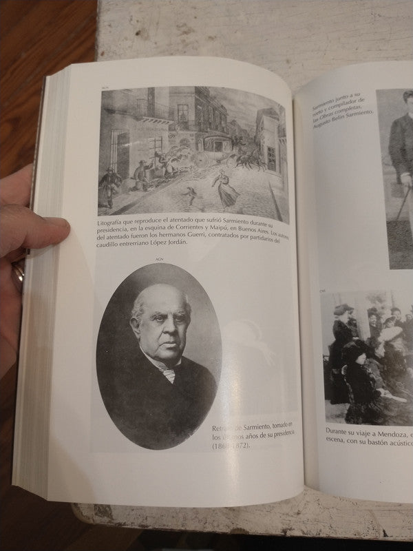 Libro usado en venta: ?Liberalismo o intervencionismo? de Jimena Caravaca; editorial Sudamericana impreso en 2011 realizamos envios a todo el mundo.2