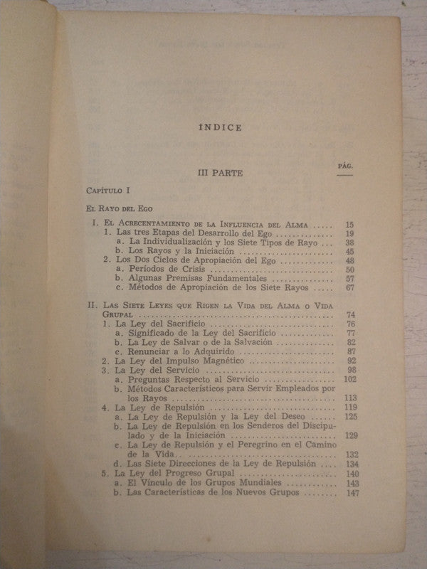 Libro usado en venta: Tratado sobre los siete rayos - Tomo 2 de Alice A. Bailey; editorial Kier impreso en 1959 realizamos envios a todo el mundo.3