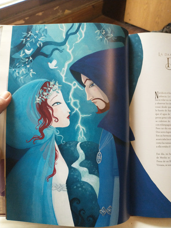 Libro usado en venta: Hadas de leyenda de Christine Pompei - Anja Klauss; editorial El Ateneo impreso en 2015 realizamos envios a todo el mundo.3