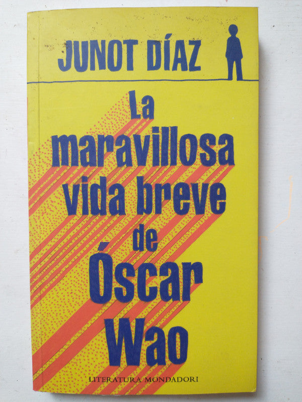 Libro usado en venta: La maravillosa vida breve de Oscar Wao de Junot Diaz; editorial Mondadori impreso en 2008 realizamos envios a todo el mundo.1