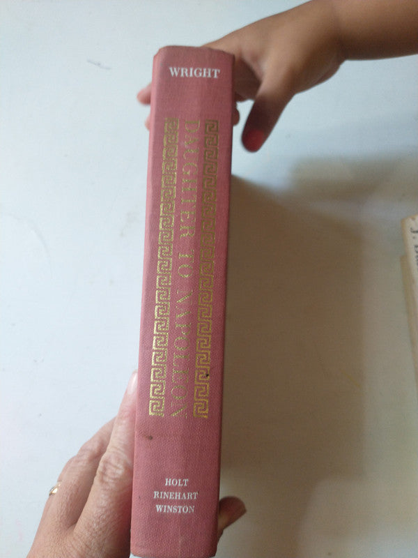 Libro usado en venta: Daughter to Napoleon de Constance Wright; editorial Holt, Rinehart and Winston impreso en 1961 realizamos envios a todo el mundo.4