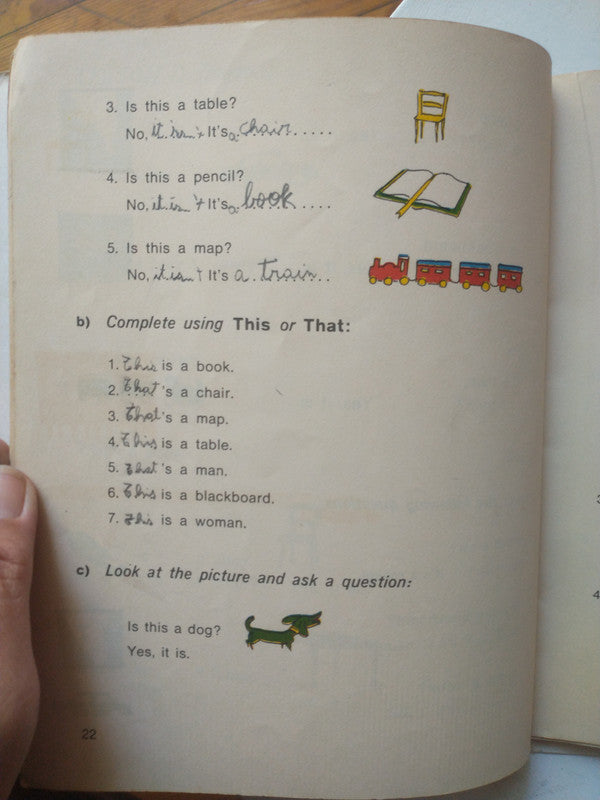 Libro usado en venta: Pim's Book - First Book de Ana Rosa R. de Genijovich; editorial Kapelusz impreso en 1969 realizamos envios a todo el mundo.3