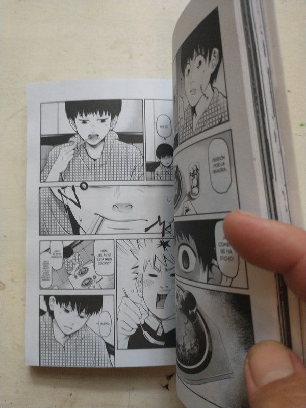 Libro usado en venta: Tokyo Ghoul - Vol. 1 de Sui Ishida; editorial Ivrea impreso en 2011 realizamos envios a todo el mundo.2