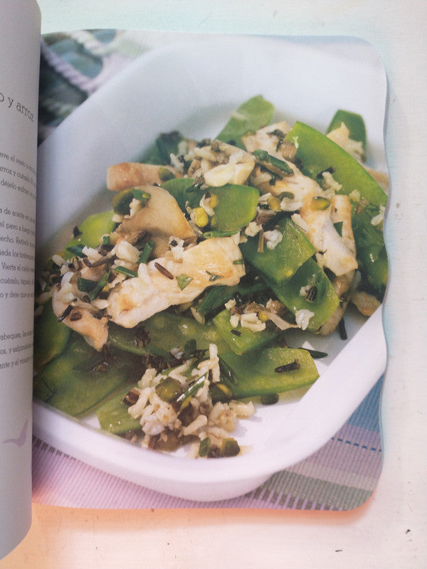 Libro usado en venta: Practicas del lenguaje 1 de Clara Sarcone - Karina Sanchez; editorial AIQUE impreso en 2011 realizamos envios a todo el mundo.2