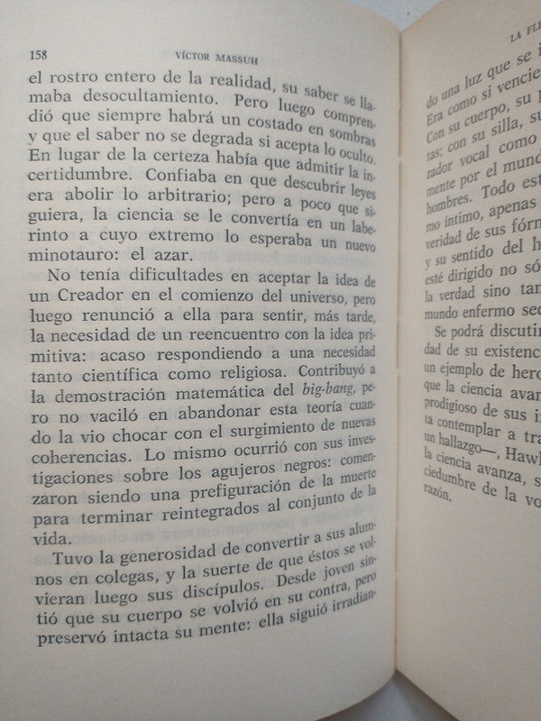 Libro usado en venta: La flecha del tiempo de Victor Massuh; editorial Sudamericana impreso en 1990 realizamos envios a todo el mundo.3