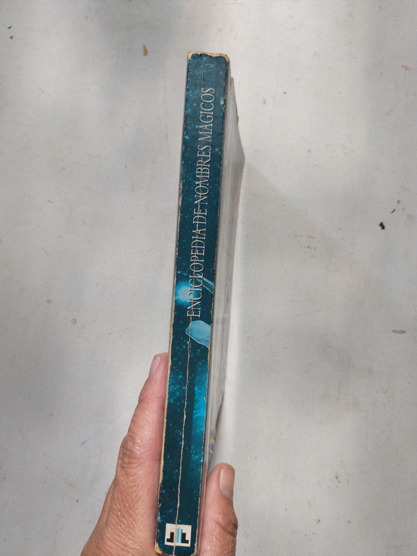 Libro usado en venta: El frances en 3 semanas de Elena Arana Arbide; editorial DeVecchi impreso en 2008 realizamos envios a todo el mundo.2