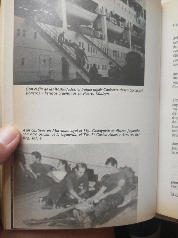 Libro usado en venta: Malvinas a sangre y fuego de Nicolas Kasanzew; editorial Abril impreso en 1982 realizamos envios a todo el mundo.2