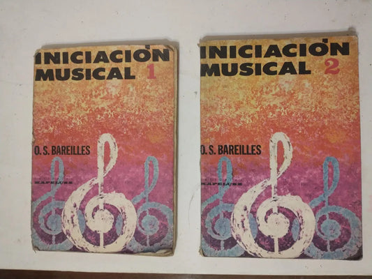 Libro usado en venta: Iniciacion musical Vol. 1 - Vol. 2 de Oscar S. Bareilles; editorial Kapelusz impreso en 1968 realizamos envios a todo el mundo.1