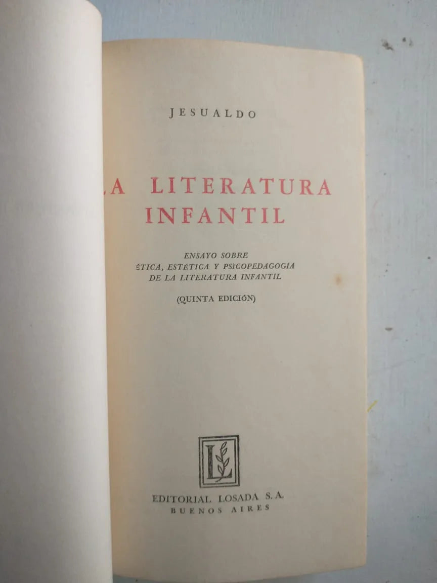 Libro usado en venta: El hombre ilustrado de Ray Bradbury; editorial Minotauro impreso en 1979 realizamos envios a todo el mundo.2