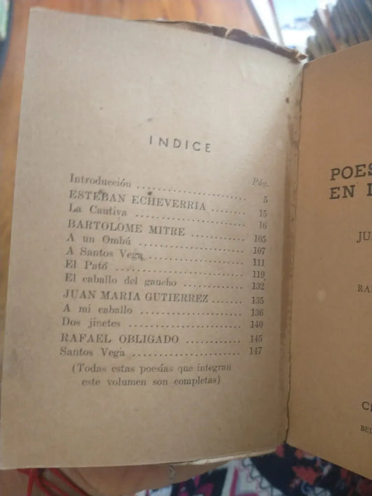Libro usado en venta: La poesia gauchesca en lengua culta de Esteban Echeverria - Mitre - Maria Gutierrez - Rafael Obligado; Ciorda & Rodriguez 19491.2