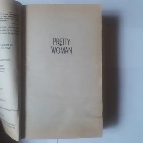 Libro usado en venta: Pretty woman de Fern Michaels; editorial Pocket Book impreso en 2006 realizamos envios a todo el mundo.1