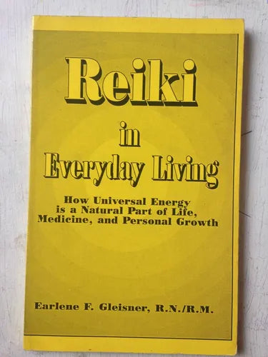Libro usado en venta: Reiki in everyday living de Earlene F Gleisner; editorial White Feather Press impreso en 1991 realizamos envios a todo el mundo.1