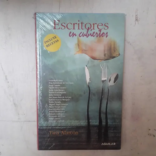 Libro usado en venta: Escritores en cubiertos de Tina Alarcon; editorial Aguilar realizamos envios a todo el mundo.1