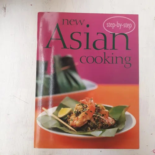 Libro usado en venta: New Asian Cooking; editorial Bay Books impreso en 2003 realizamos envios a todo el mundo.1