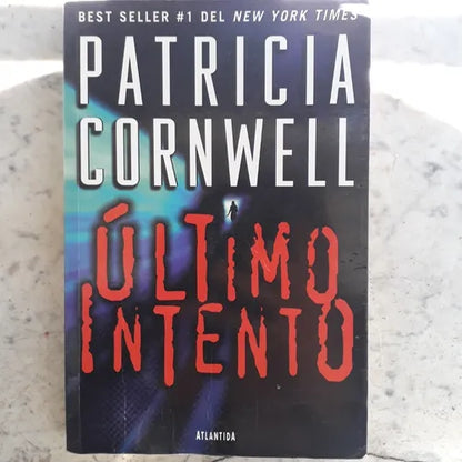 Libro usado en venta: Ultimo intento de Patricia Cornwell; editorial Atlantida impreso en 2001 realizamos envios a todo el mundo.1