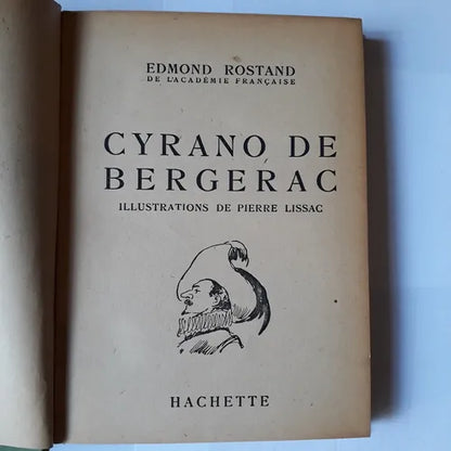 Libro usado en venta: Cyrano de Bergerac de Edmond Rostand de L'Academie Francaise; editorial Hachette impreso en 1939 envios a todo el mundo.1