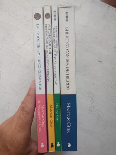 Libro usado en venta: La medicina tradicional del Noroeste Argentino de Armando M. Perez de Nucci; editorial Del Sol impreso en 1988.2