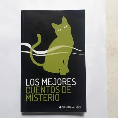 Libro usado en venta: Los mejores cuentos de misterio; editorial El Ateneo impreso en 2018 realizamos envios a todo el mundo.1