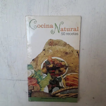 Libro usado en venta: Cocina natural - 50 recetas; editorial The Bhaktivedanta impreso en 2006 realizamos envios a todo el mundo.1