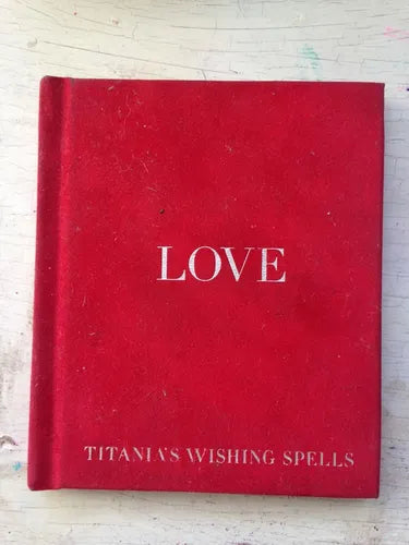 Libro usado en venta: Love de Titania Hardie; editorial Quadrille impreso en 1999 realizamos envios a todo el mundo.1