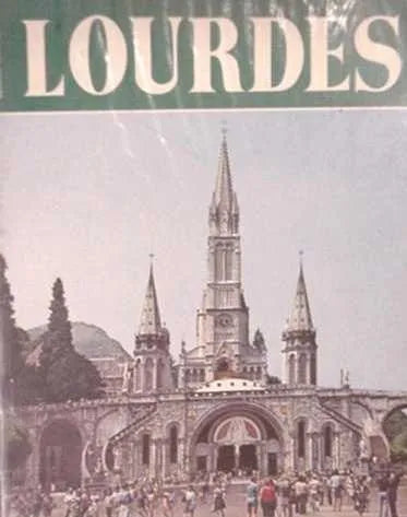 Libro usado en venta: Lourdes de Giulia Menotti; editorial Bonechi impreso en 1976 realizamos envios a todo el mundo.1
