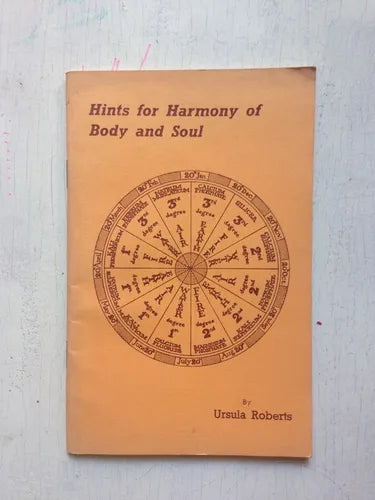 Libro usado en venta: Hints for harmony of body and soul de Ursula Roberts; realizamos envios a todo el mundo.1