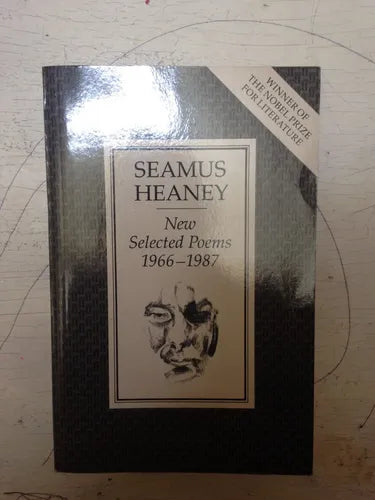 Libro usado en venta: New selected poems 1966-1987 de Seamus Heaney; editorial Faber and Faber impreso en 1988 realizamos envios a todo el mundo.1
