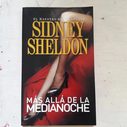 Libro usado en venta: Mas alla de la medianoche de Sidney Sheldon; editorial Emece impreso en 2014 realizamos envios a todo el mundo.1