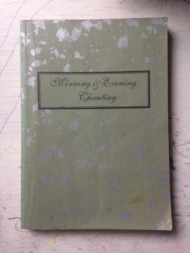 Libro usado en venta: Morning & Evening Chanting; editorial Shinnyo-En impreso en 1995 realizamos envios a todo el mundo.1