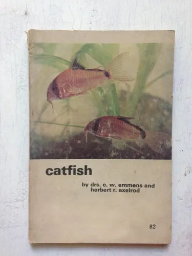 Libro usado en venta: Catfish de C. W. Emmens - Herbert R. Axelrod; editorial T. F. H. impreso en 1968 realizamos envios a todo el mundo.1