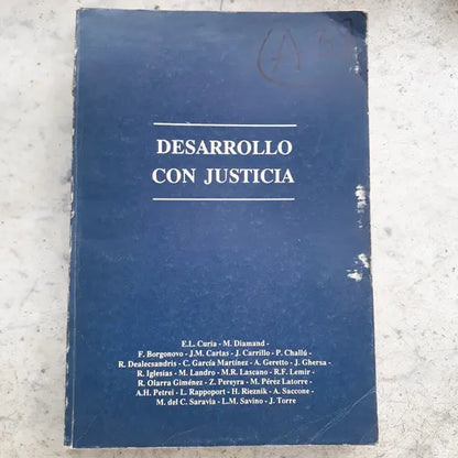 Libro usado en venta: Desarrollo con justicia; impreso en 1989 realizamos envios a todo el mundo.1