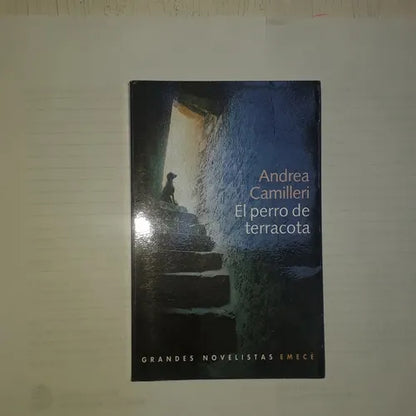 Libro usado en venta: El perro de terracota de Andrea Camilleri; editorial Emece impreso en 1999 realizamos envios a todo el mundo.1