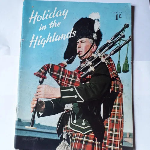 Libro usado en venta: Holiday in the Highlands; impreso en 1964 realizamos envios a todo el mundo.1
