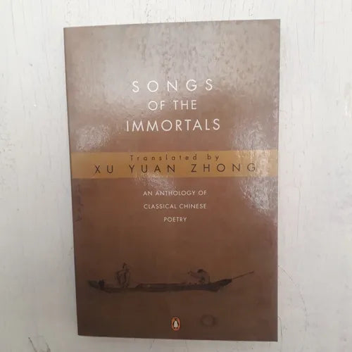 Libro usado en venta: Songs of the Immortals de Xu Yuan Zhong; editorial Penguin Books impreso en 1994 realizamos envios a todo el mundo.1
