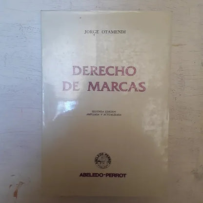 Libro usado en venta: Derecho de marcas de Jorge Otamendi; editorial Abeledo - Perrot impreso en 1995 realizamos envios a todo el mundo.1