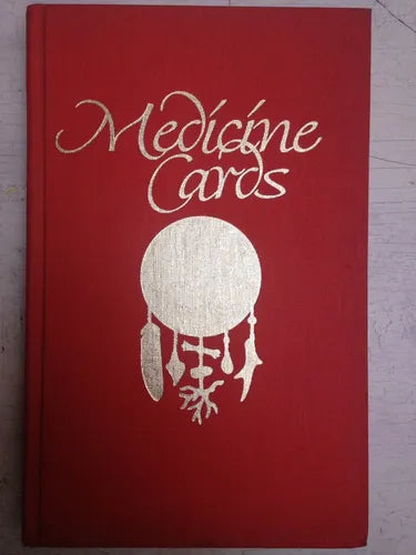 Libro usado en venta: Medicine Cards de Jamie Sams - David Carson; editorial Bear & Company impreso en 1988 realizamos envios a todo el mundo.1