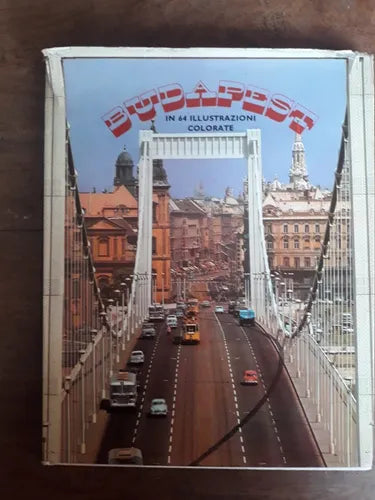 Libro usado en venta: Budapest in 64 illustrazioni colorate; editorial Corvina impreso en 1972 realizamos envios a todo el mundo.1