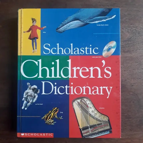 Libro usado en venta: Children's Dictionary; editorial Scholastic impreso en 1996 realizamos envios a todo el mundo.1