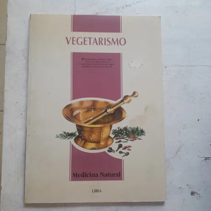 Libro usado en venta: Vegetarismo de Medina Fuentes; editorial Libsa impreso en 1993 realizamos envios a todo el mundo.1