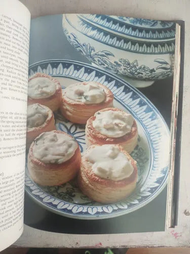 Libro usado en venta: Great Chicken Dishes of the world de Trevor Wilson - Patricia Wilson; editorial T. Wilson Publishing impreso en 1978.2