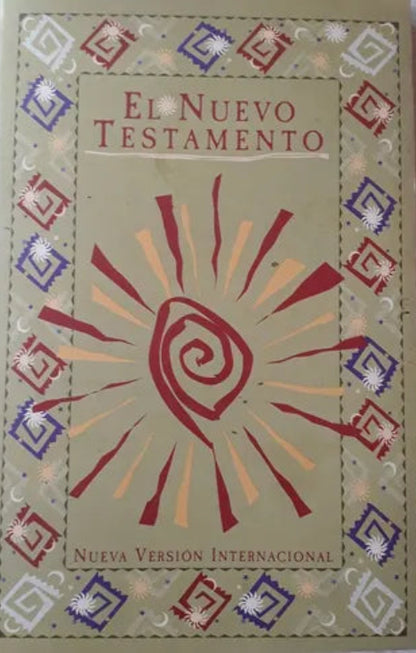 Libro usado en venta: El Nuevo Testamento - NVI; editorial Sociedad Biblica Internacional impreso en 1998 realizamos envios a todo el mundo.1
