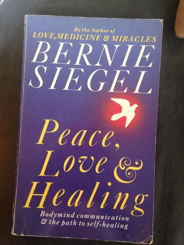 Libro usado en venta: Peace, love & Healing de Bernie S. Siegel; editorial Rider impreso en 1990 realizamos envios a todo el mundo.1