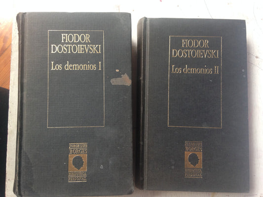 Libro usado en venta: Los demonios (2 tomos) de Fiodor Dostoievski (Dostoyevski); editorial Hyspamerica impreso en 1985 envios a todo el mundo.1