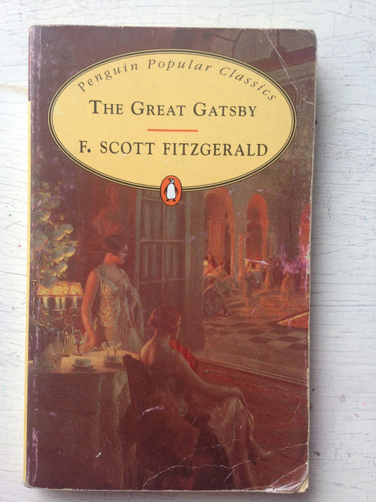 Libro usado en venta: The great gatsby de F. Scott Fitzgerald; editorial Penguin Books impreso en 1994 realizamos envios a todo el mundo.1
