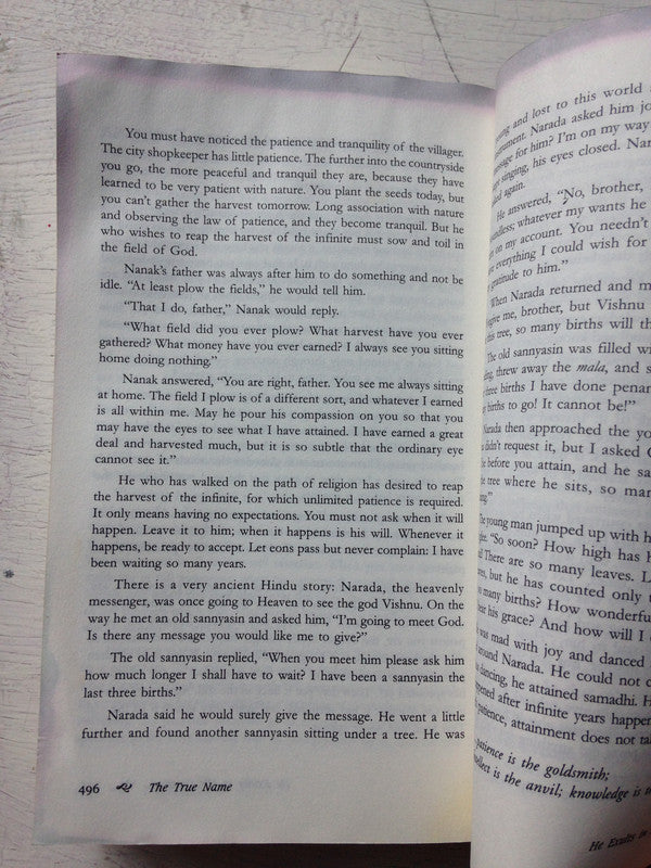 Libro usado en venta: The Mermaid Chair de Sue Monk Kidd; editorial Headline impreso en 2005 realizamos envios a todo el mundo.2