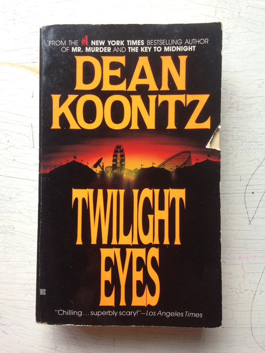 Libro usado en venta: Twilight Eyes de Dean Koontz; editorial Berkley impreso en 1987 realizamos envios a todo el mundo.1