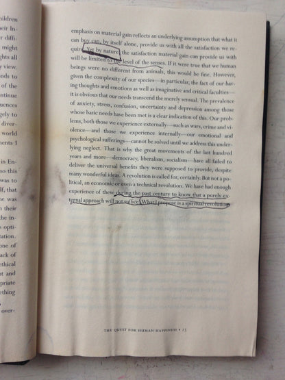 Libro usado en venta: The essential Dalai Lama de Rajiv Mehrotra; editorial Viking impreso en 2005 realizamos envios a todo el mundo.3