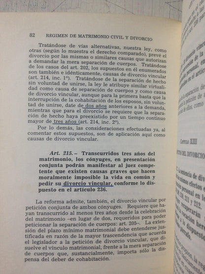 Libro usado en venta: Regimen de matrimonio civil y divorcio - Ley 23515 de Eduardo A. Zannoni; editorial Astrea impreso en 1987.2