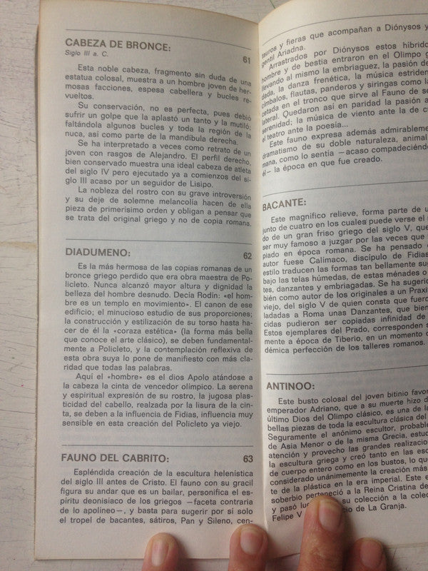 Libro usado en venta: Guia oficial del Museo del Prado; editorial Patronato Nacional del Museo impreso en 1977 realizamos envios a todo el mundo.3