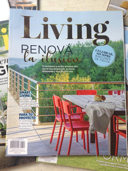 Libro usado en venta: The red centre - Australia de Revista; editorial Nucolorvue Productions realizamos envios a todo el mundo.2